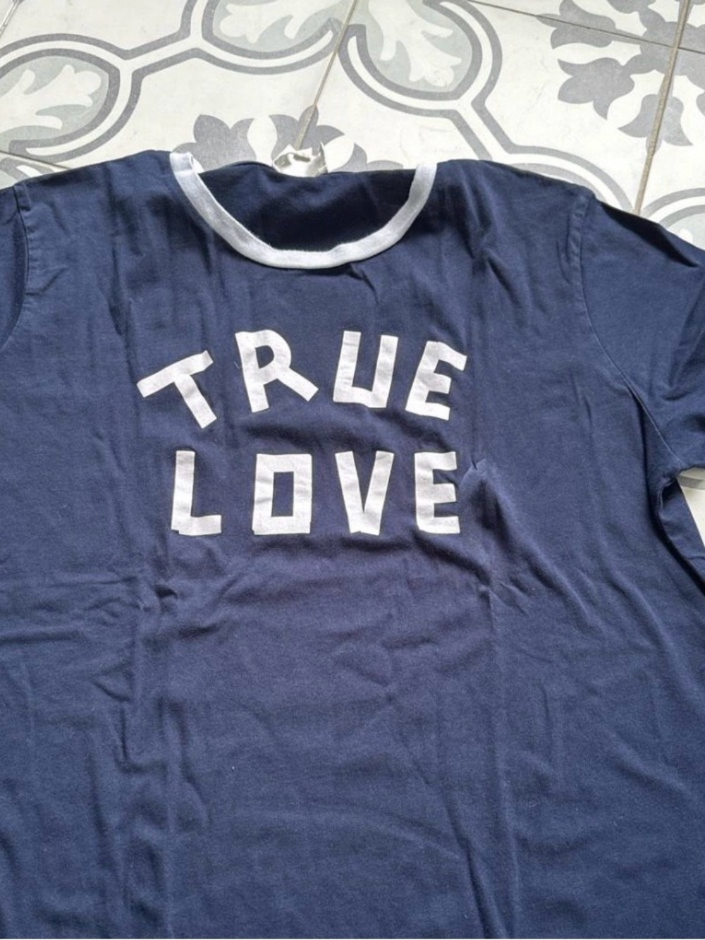 Women’s Navy 'True Love' Graphic Tee - sezane